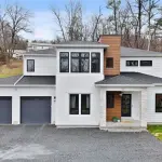 211 N Sunset Dr